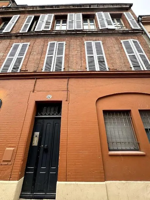 Confort & Charme Central - Gare Toulouse Matabiau - Centre Ville 0*,